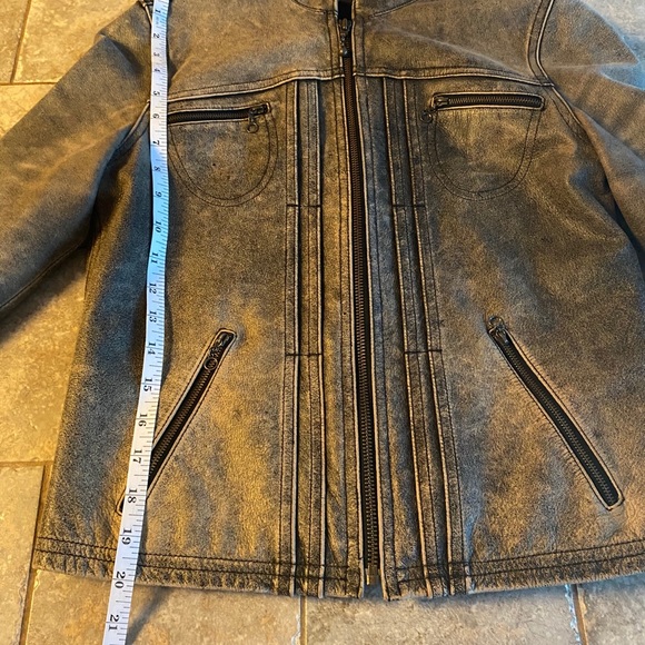 Sold - Picture 6 of 7